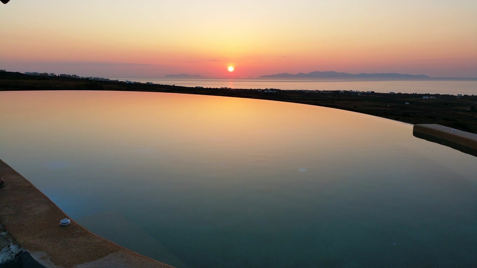 Elysian Santorini Hotel Oía Buitenkant foto